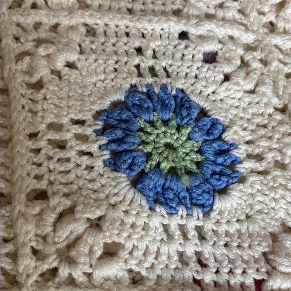 Vintage Handmade Knit Throw - Picture 5 of 6